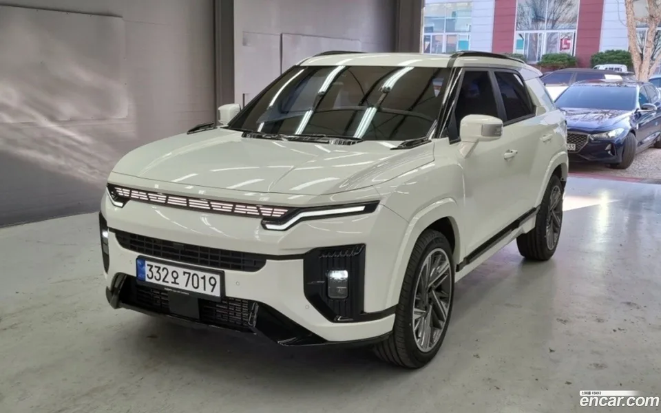 KG Mobility Actyon 1.5 2WD 2024 — фото 1, купить с доставкой в Москву