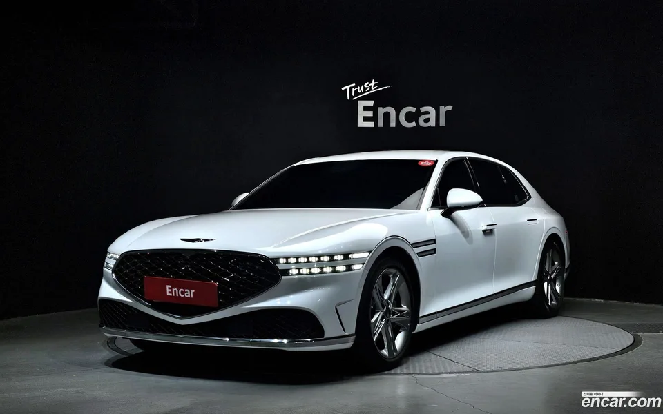 Genesis G90 3.5 AWD 2022 — photo 1, buy with delivery to Moscow