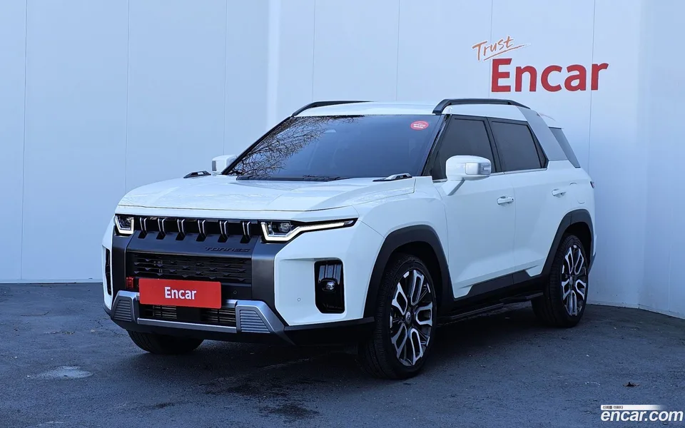 KG Mobility Torres 1.5 2WD 2022 — фото 1, купить с доставкой в Москву