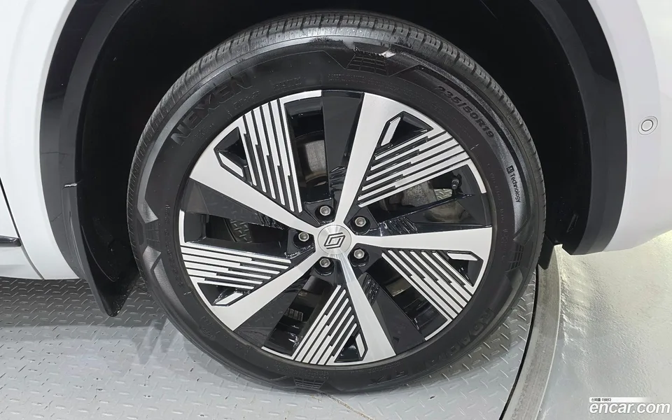 Renault Samsung Grand Koleos 1.5 E-TECH 2WD 2025 — миниатюра 2