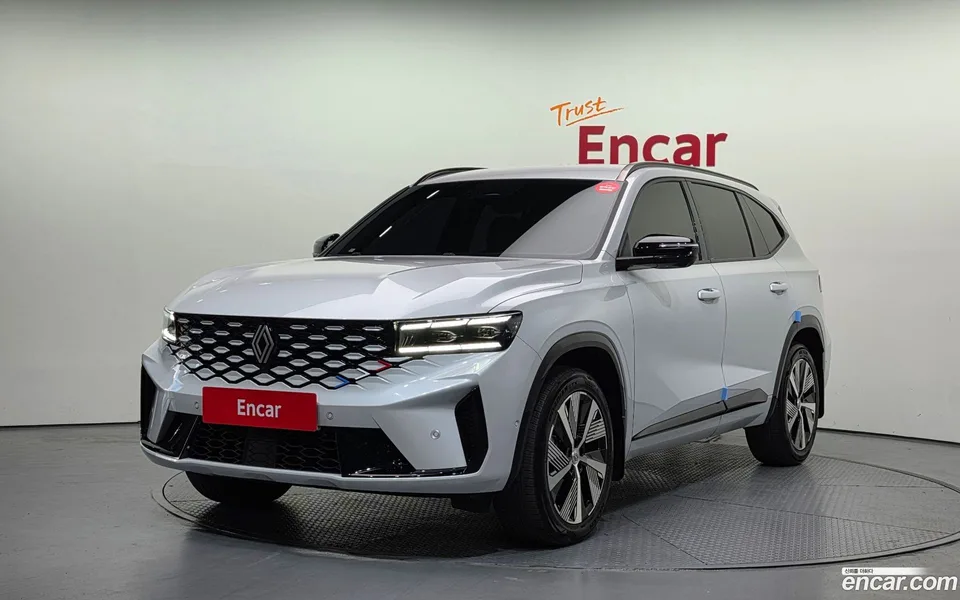 Renault Samsung Grand Koleos 1.5 E-TECH 2WD 2025 — фото 1, купить с доставкой в Москву