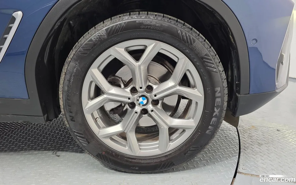 BMW X4 xDrive20i xLine 2022 — миниатюра 2