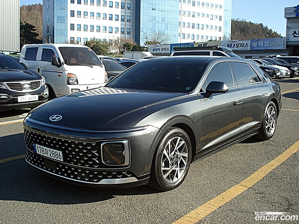 Hyundai Grandeur Hybrid 2023 — фото 1, купить с доставкой в Москву
