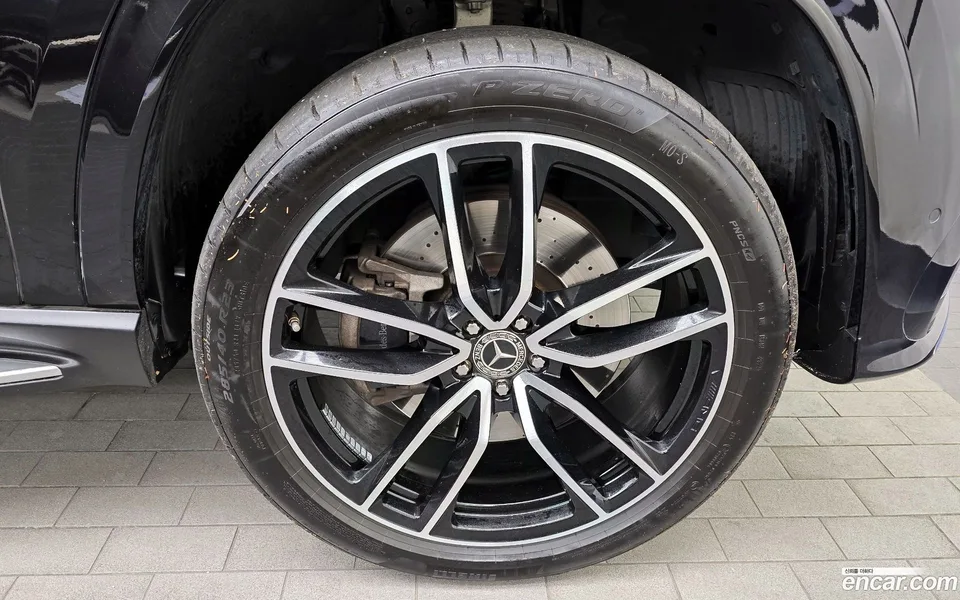 Mercedes-Benz GLS-Class GLS580 4MATIC 2024 — миниатюра 2