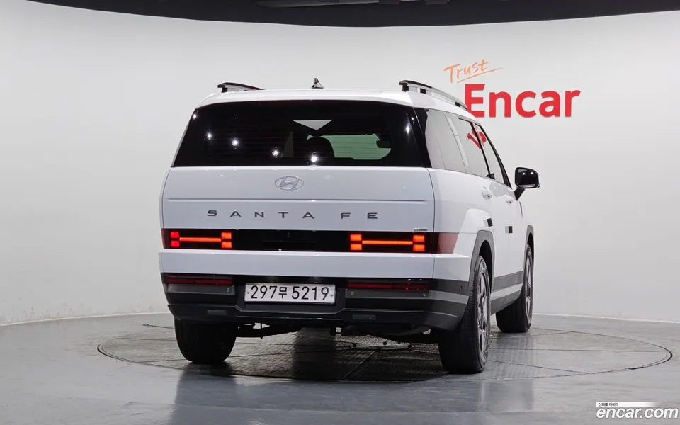 Hyundai SantaFe HEV 1.6 4WD 2023 — миниатюра 4