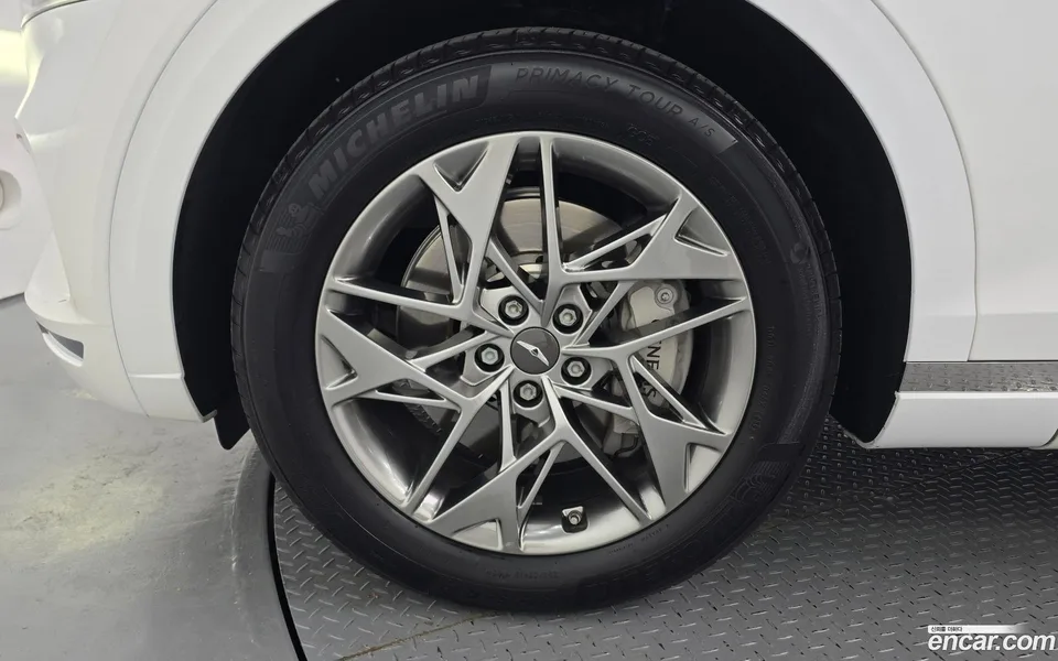 Genesis GV70 2.5T 2WD 2023 — миниатюра 2