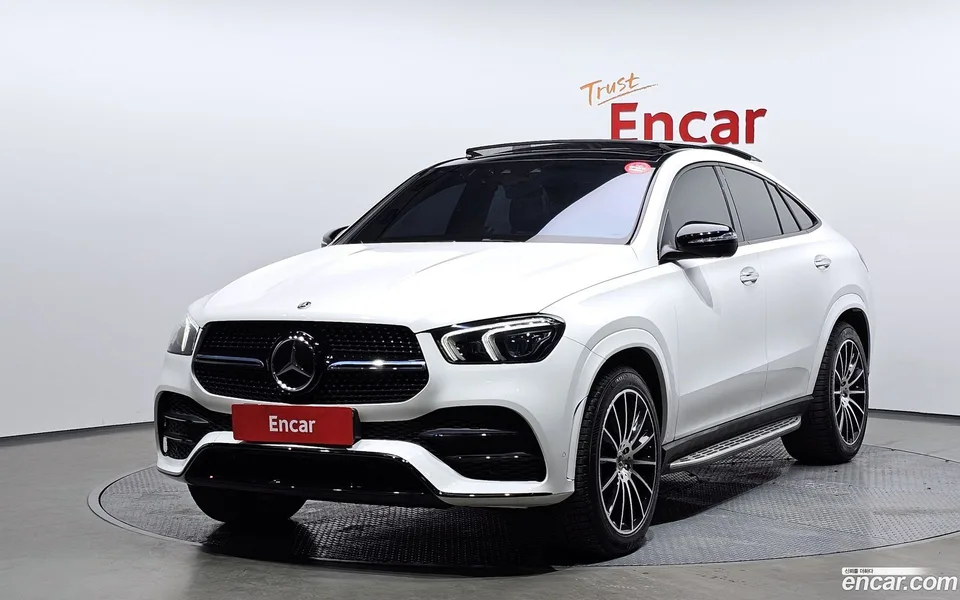 Mercedes-Benz GLE-Class GLE400d 4MATIC 2022 — фото 1, купить с доставкой в Москву