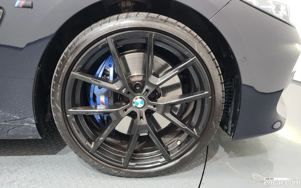 BMW 8 Series 840i xDrive M 2022 — миниатюра 2