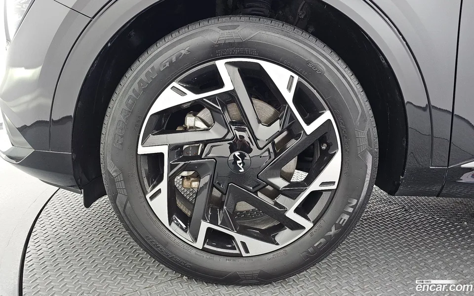 Kia Sportage 1.6 2WD 2023 — миниатюра 2