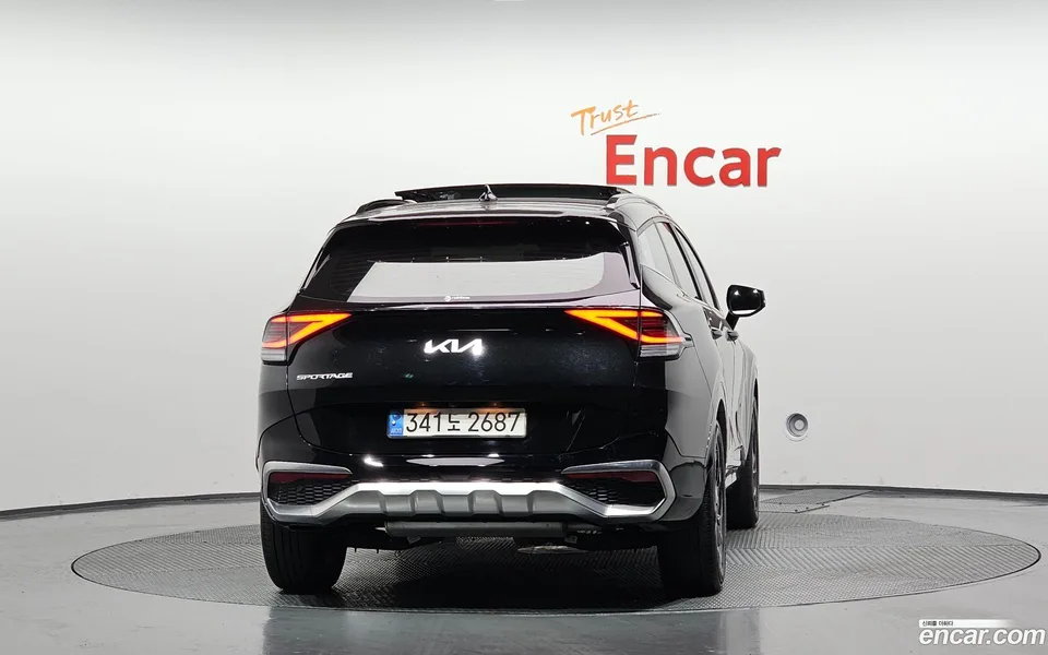 Kia Sportage 1.6 2WD 2023 — миниатюра 4