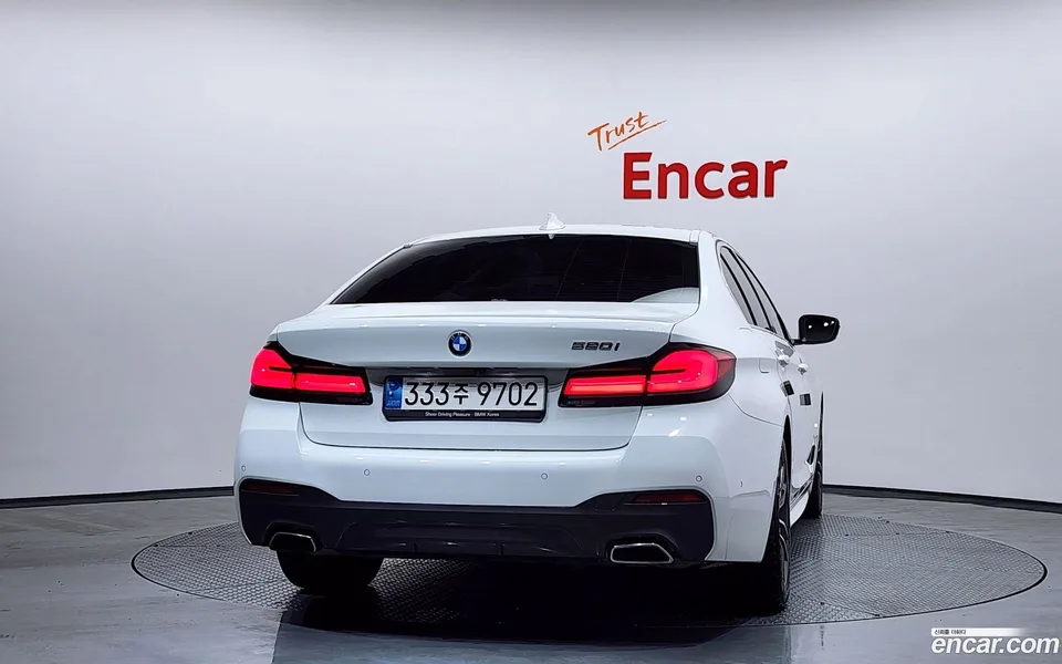 BMW 5 Series 520i M 2022 — миниатюра 4