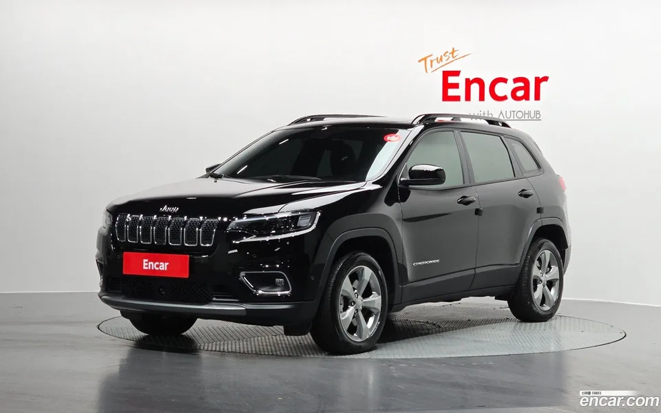 Jeep Cherokee 2.4 AWD 2022 — photo 1, buy with delivery to Moscow