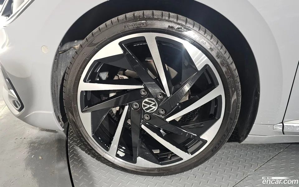 Volkswagen Arteon 2.0 TDI R-LINE 4 2022 — миниатюра 5