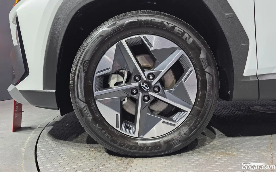 Hyundai Tucson NX4 1.6 2WD 2025 — миниатюра 2