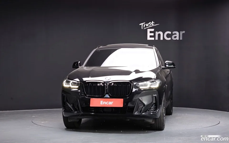 BMW X4 xDrive20i M 2023 — миниатюра 3