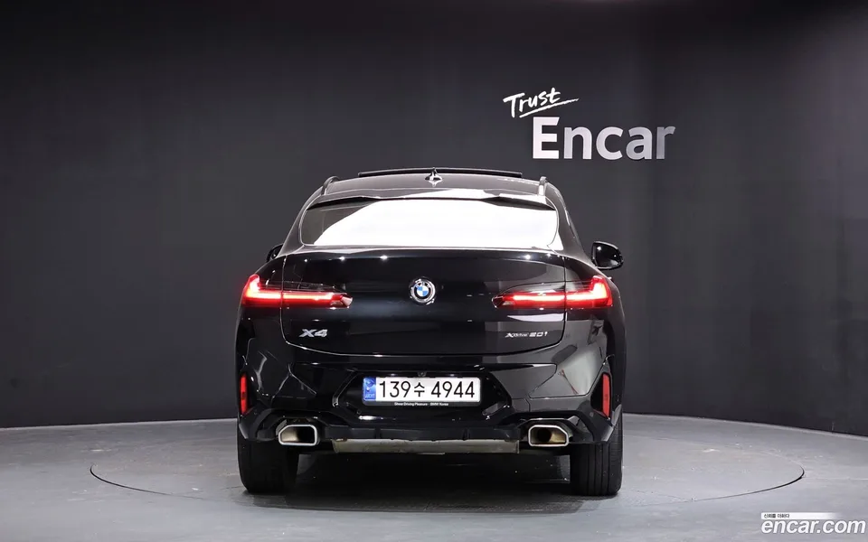 BMW X4 xDrive20i M 2023 — миниатюра 4