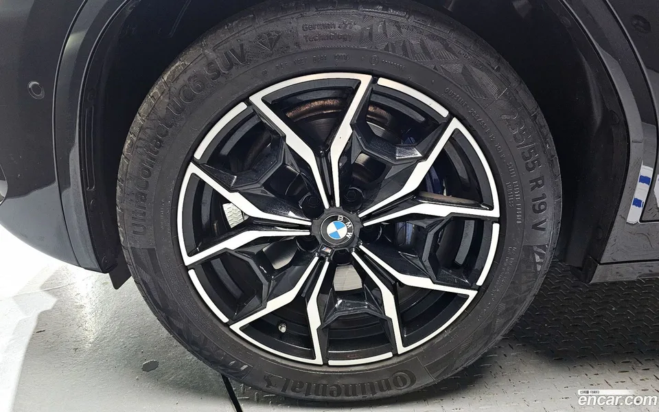 BMW X4 xDrive20i M 2023 — миниатюра 5