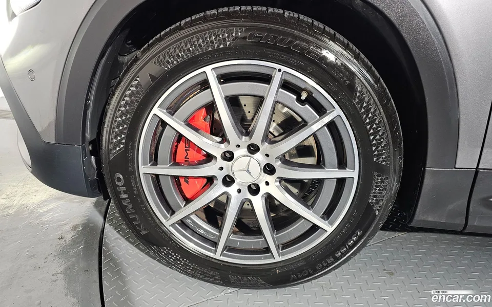 Mercedes-Benz GLB-Class AMG GLB35 4MATIC 2022 — миниатюра 2
