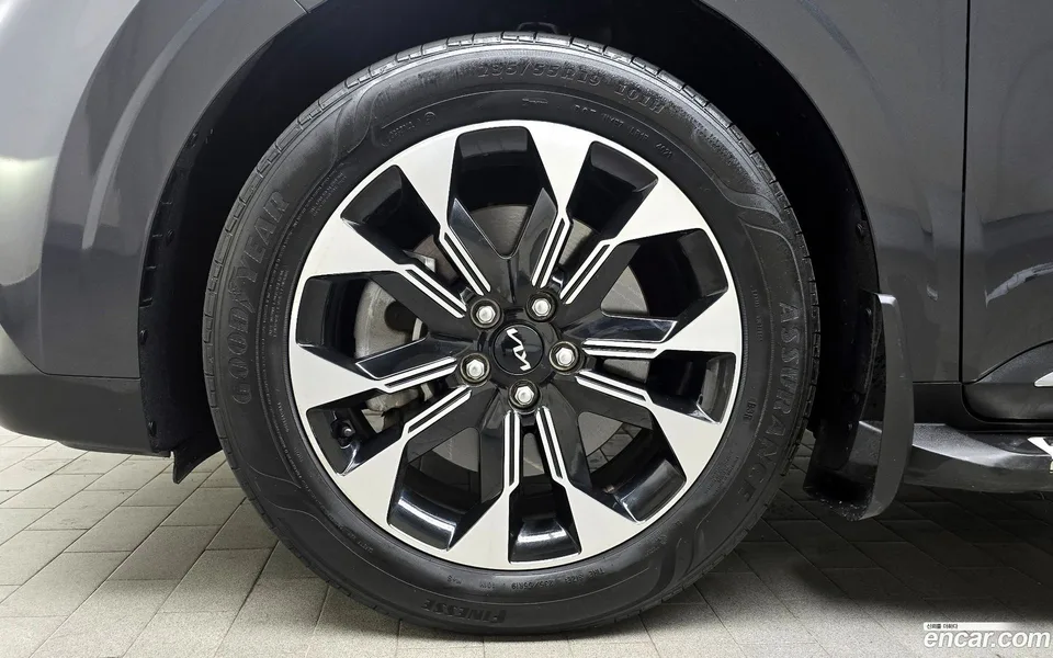 Kia Carnival 9 2022 — thumbnail 5