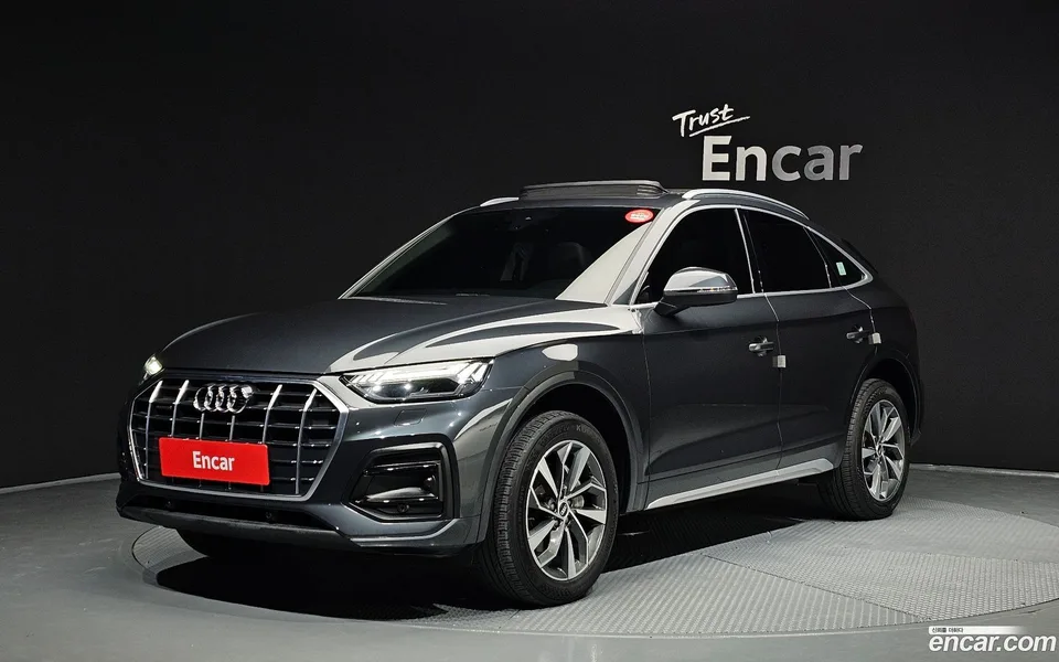 Audi Q5 40 TDI 2022 — фото 1, купить с доставкой в Москву