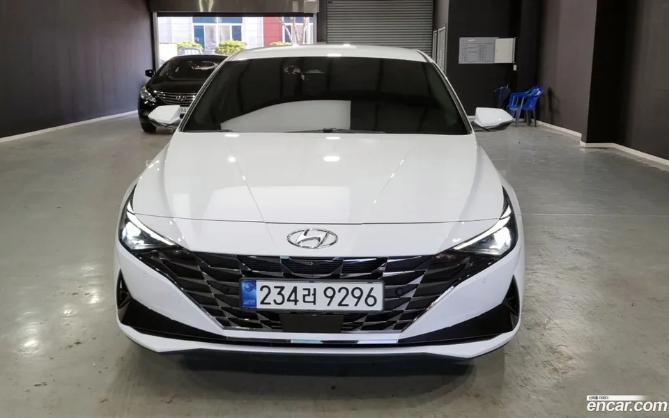 Hyundai Avante 1.6 2023 — миниатюра 3