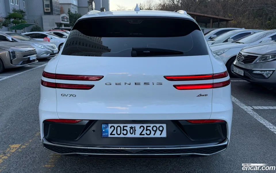 Genesis GV70 2.5T AWD 2025 — миниатюра 2