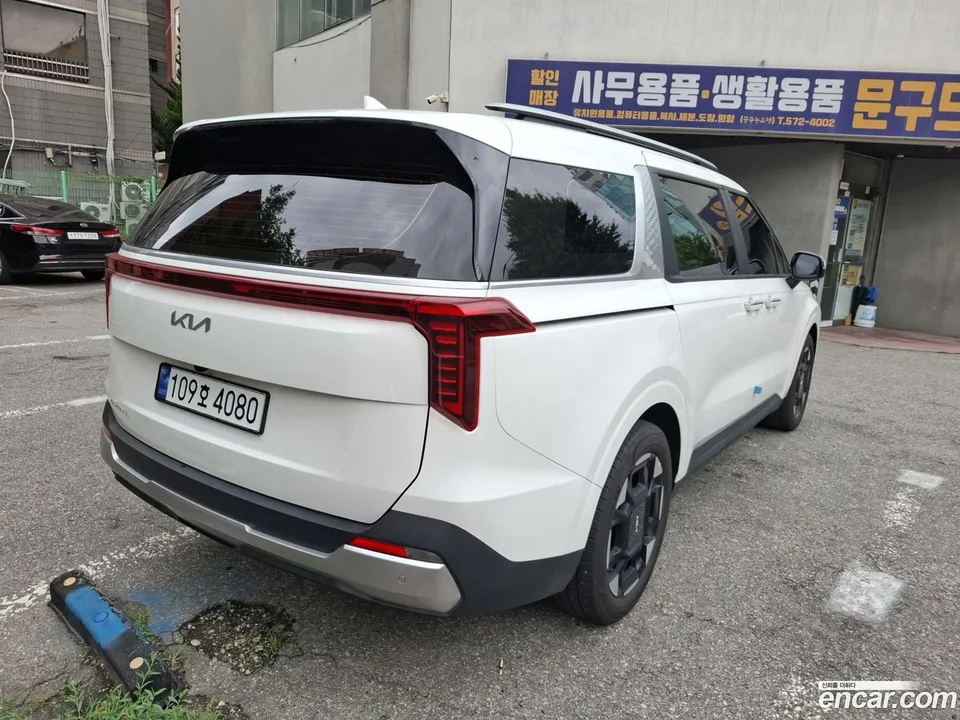 Kia Carnival 9 2025 — миниатюра 3