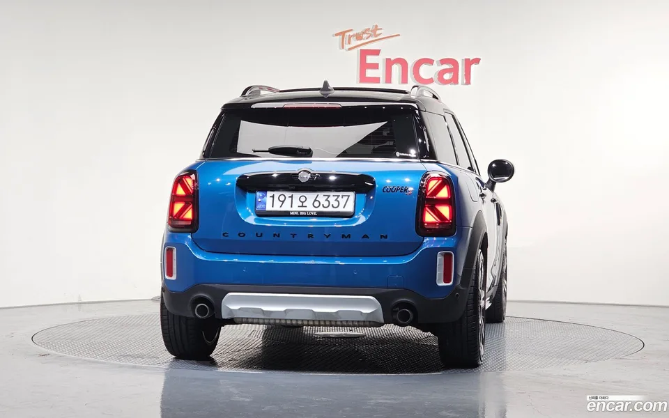 MINI Cooper S Countryman ALL4 2023 — миниатюра 4