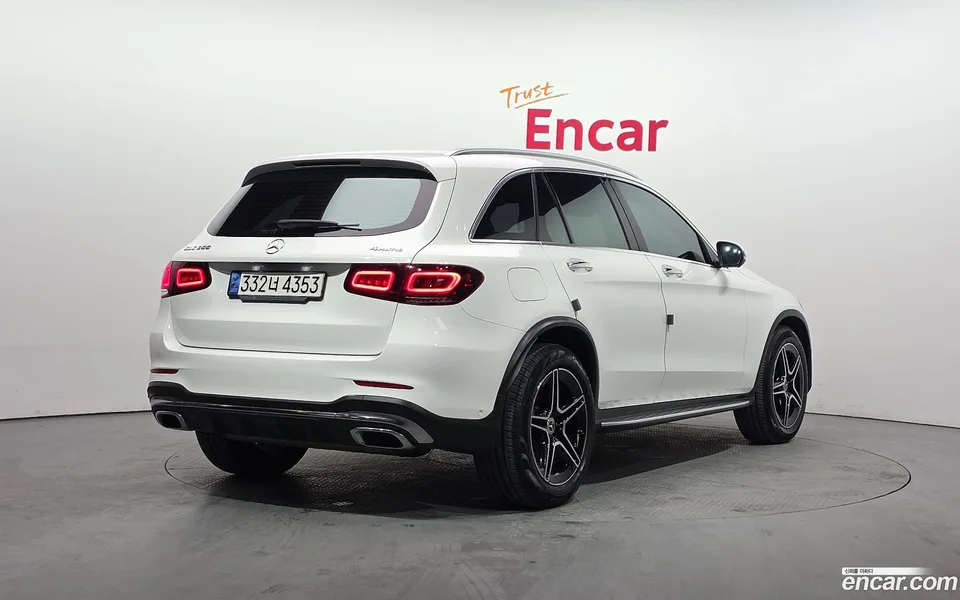 Mercedes-Benz GLC-Class GLC300 4MATIC 2022 — фото 1, купить с доставкой в Москву