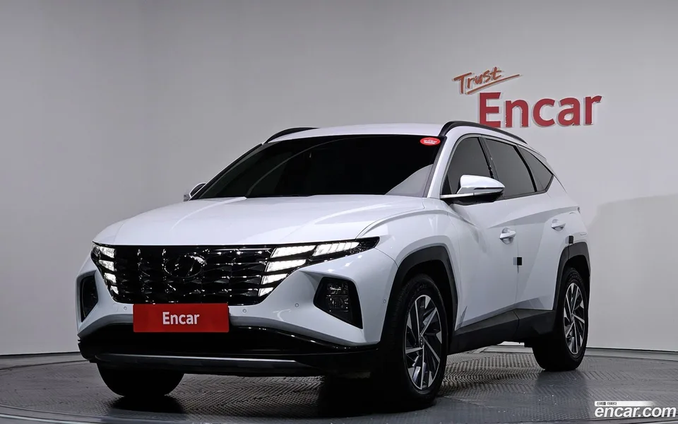 Hyundai Tucson Hybrid 2WD 2022 — фото 1, купить с доставкой в Москву