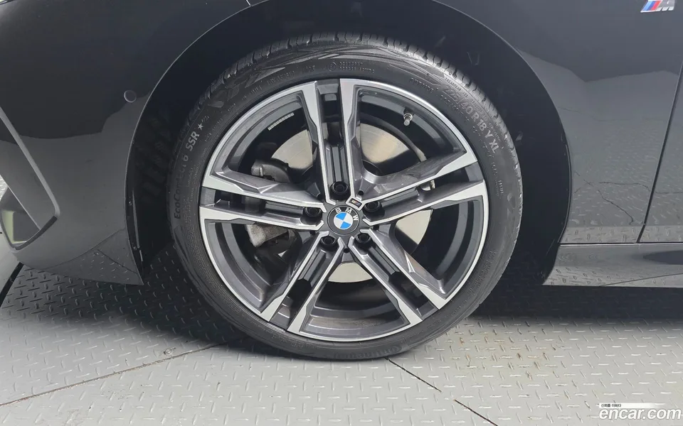 BMW 2 Series Gran Coupe 220i M 2023 — миниатюра 5