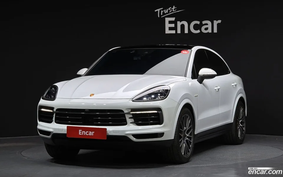 Porsche Cayenne 3.0 E- 2022 — фото 1, купить с доставкой в Москву