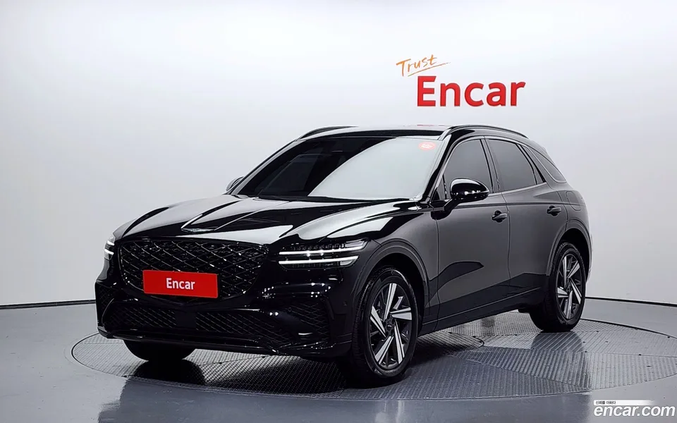 Genesis GV70 2.5T 2WD 2024 — фото 1, купить с доставкой в Москву