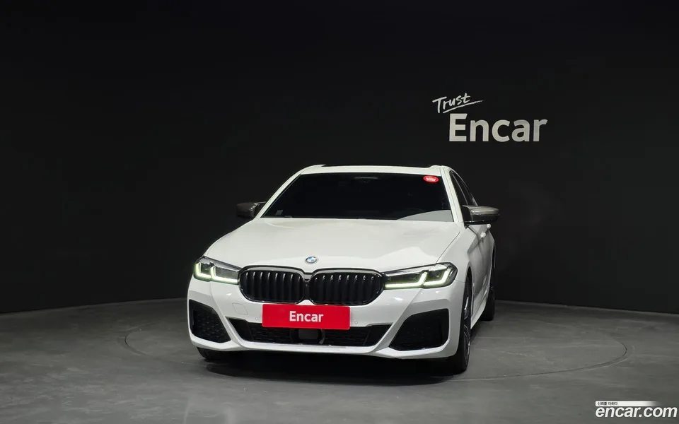 BMW 5 Series 520i M 2023 — миниатюра 3