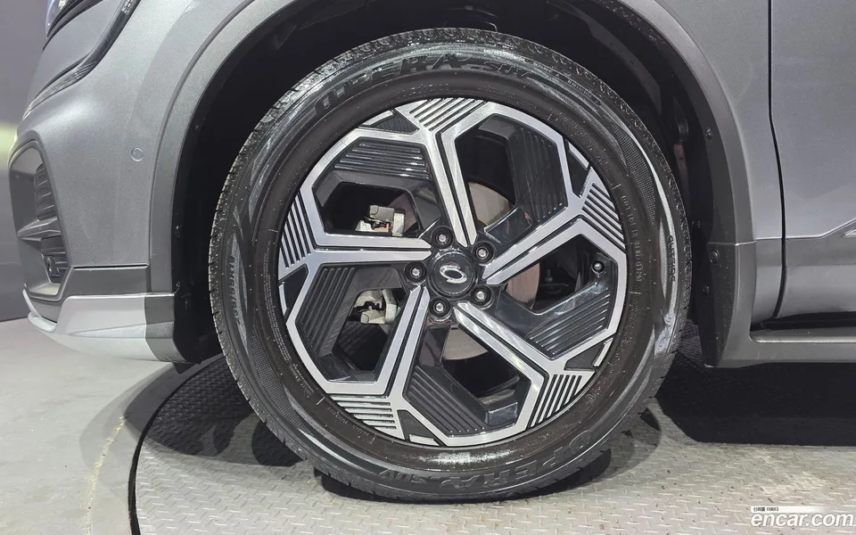 Renault Samsung QM6 2.0 LPe RE 2WD 2023 — миниатюра 2