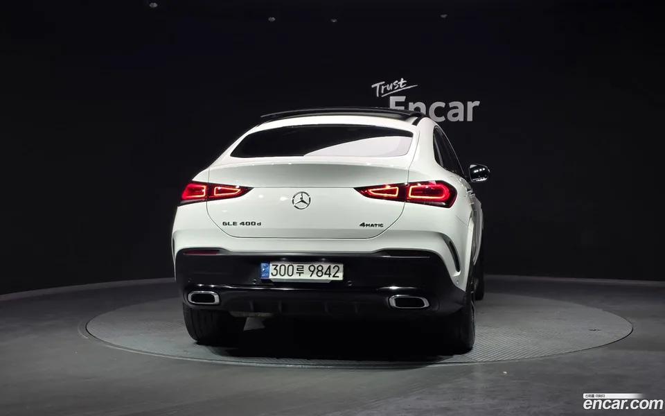 Mercedes-Benz GLE-Class GLE400d 4MATIC 2022 — миниатюра 4