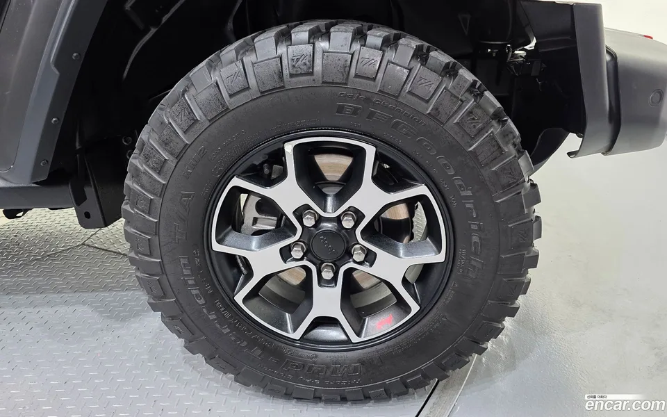 Jeep Wrangler 2.0 4 2023 — миниатюра 2