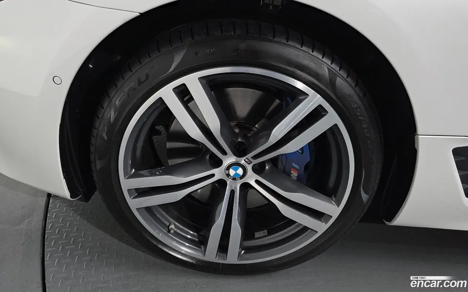 BMW 6 Series GT 630i xDrive M 2023 — миниатюра 2