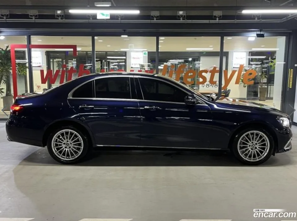 Mercedes-Benz E-Class E250 2022 — миниатюра 3