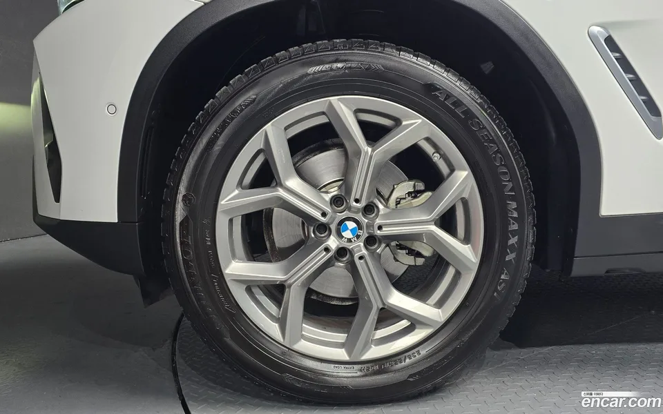 BMW X3 xDrive 20i 2022 — миниатюра 2