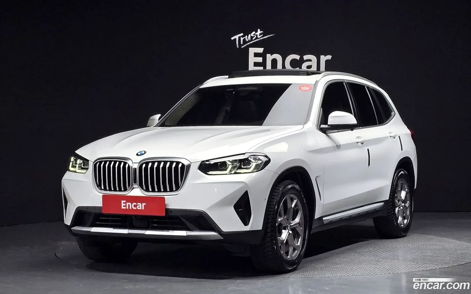 BMW X3 xDrive 20i 2022 — фото 1, купить с доставкой в Москву