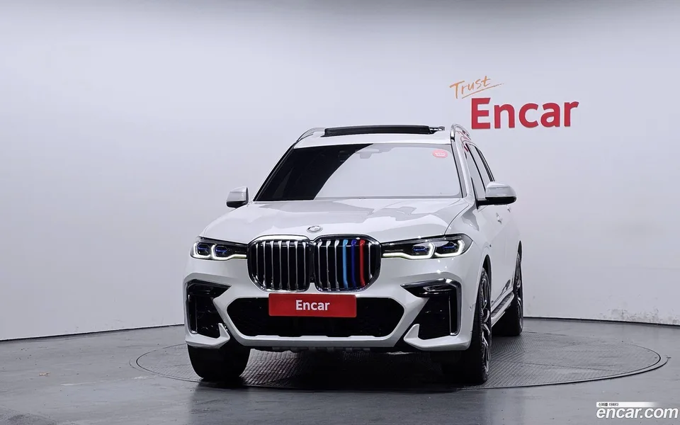 BMW X7 xDrive 40i M 6 2022 — thumbnail 3