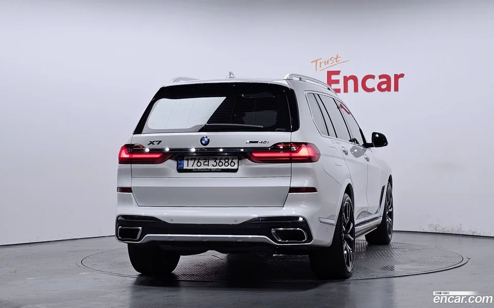 BMW X7 xDrive 40i M 6 2022 — thumbnail 4
