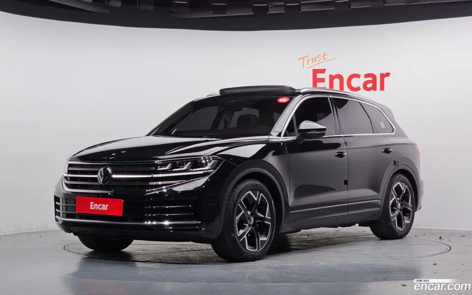 Volkswagen Touareg 3.0 TDI 2024 — фото 1, купить с доставкой в Москву