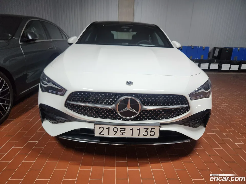 Mercedes-Benz CLA-Class CLA250 4MATIC 2025 — thumbnail 2