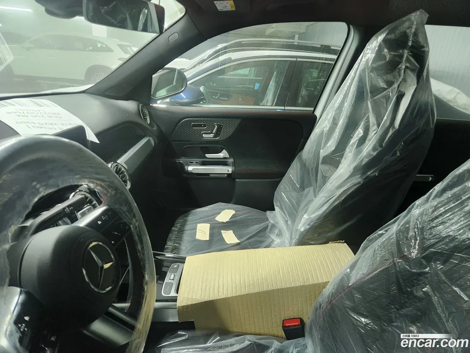 Mercedes-Benz GLB-Class GLB250 4MATIC 2025 — миниатюра 2