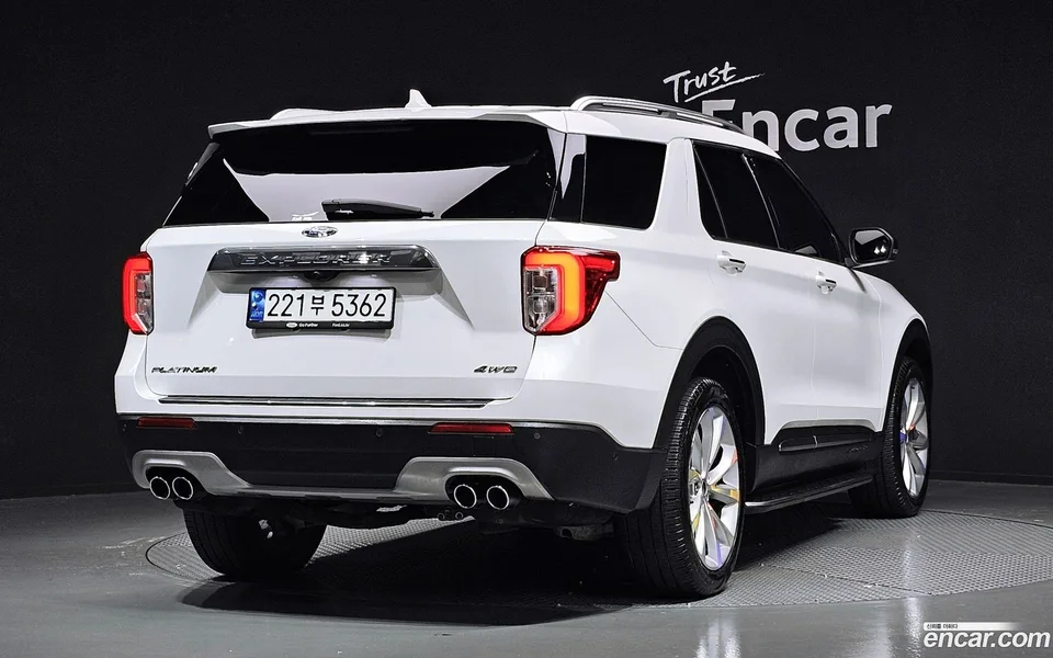 Ford Explorer 3.0 4WD 2022 — миниатюра 3