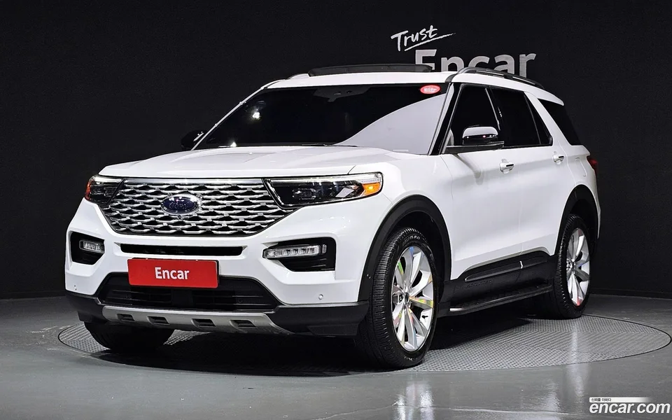 Ford Explorer 3.0 4WD 2022 — фото 1, купить с доставкой в Москву