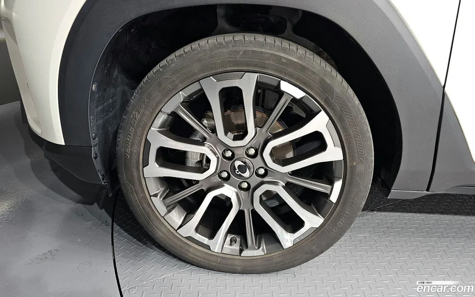 KG Mobility Torres 1.5 4WD 2023 — миниатюра 5