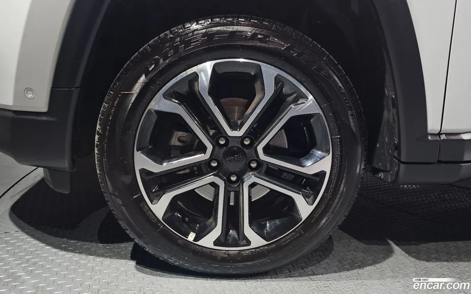Jeep Compass 2.4 AWD 2022 — миниатюра 5